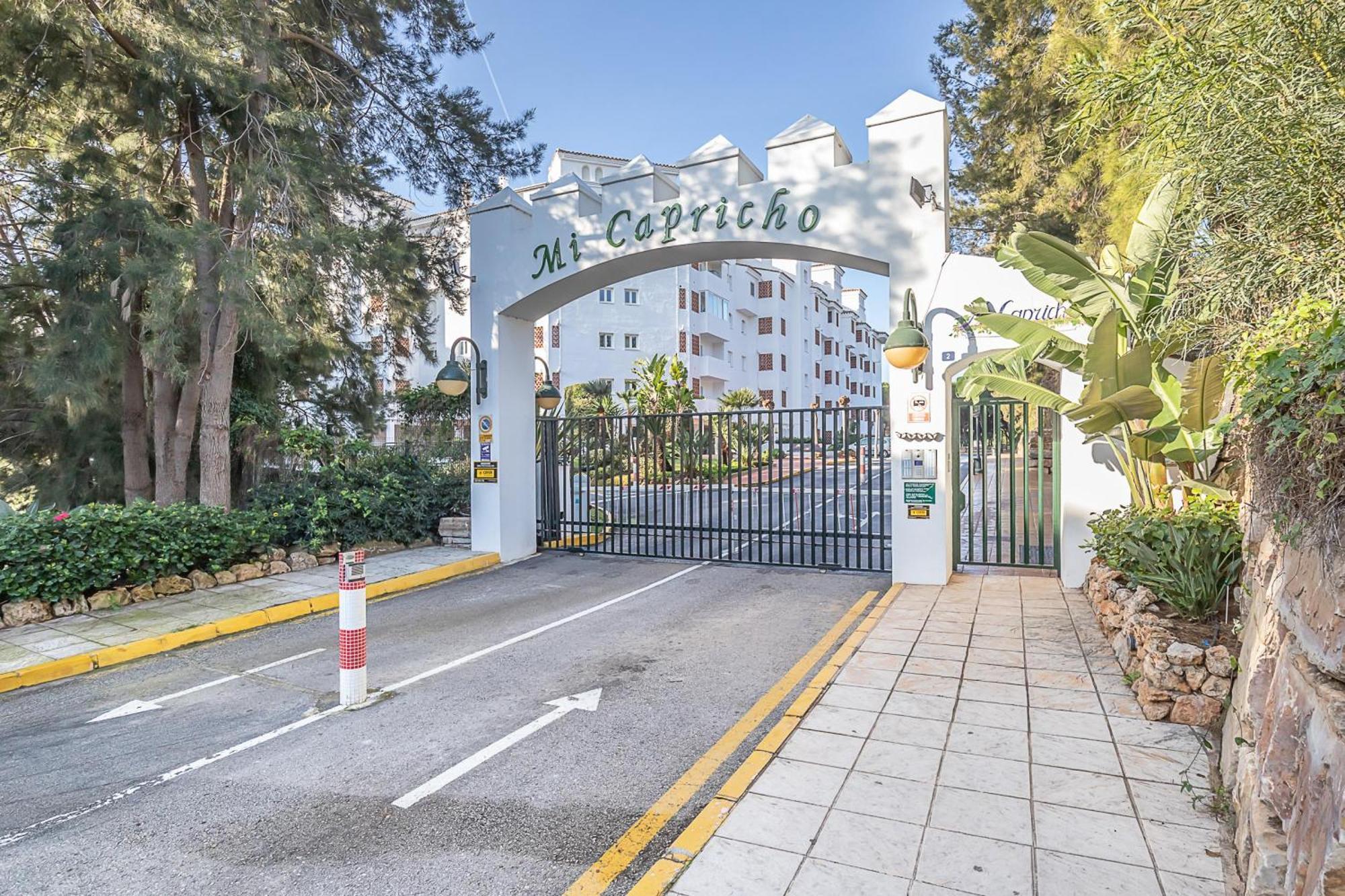 Mi Capricho Beach Front Sea View & Pool - Happy Rentals Sitio de Calahonda Exterior photo
